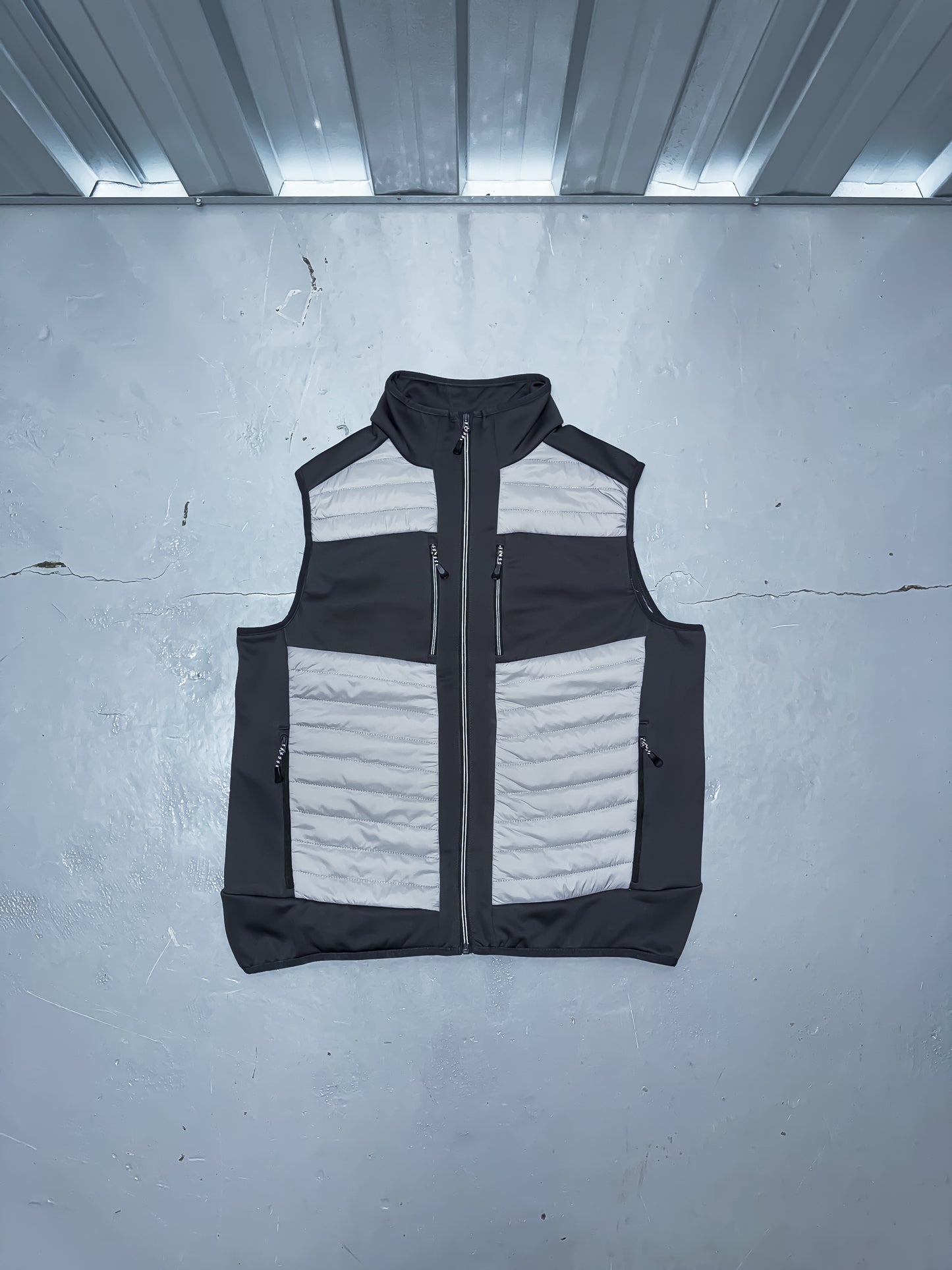 Cadence Gillet - Grey