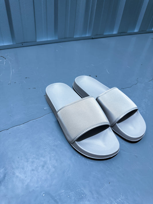 Aria Slides - Grey